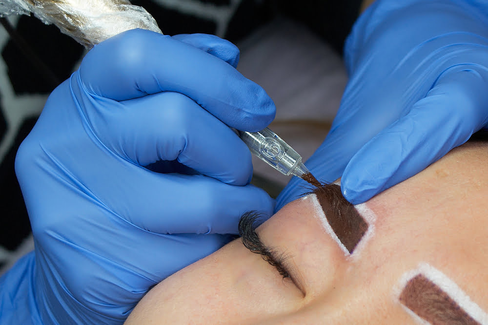 Permanent make-up van wenkbrauwen